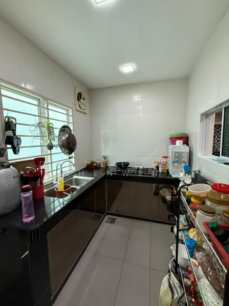 2-storey Terraced House for Rent in Taman Seri Bahagia (Cheras) - Dante Leong Zhenwen - Kitchen - PropertyGuru.com.my