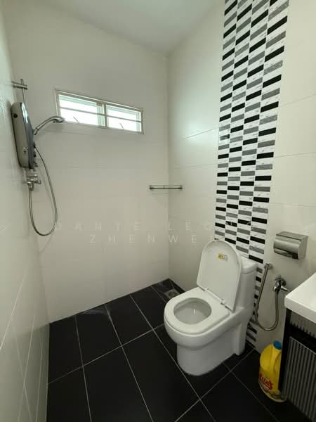 2-storey Terraced House for Rent in Taman Seri Bahagia (Cheras) - Dante Leong Zhenwen - Bathroom - PropertyGuru.com.my