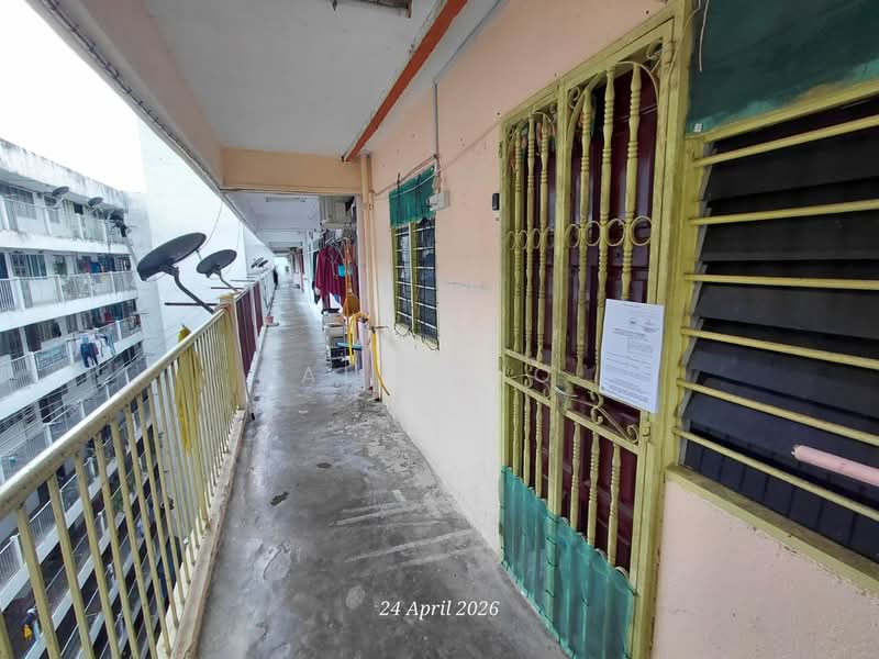Rumah Flat untuk Dijual di Farlim 4 - Alex Ho - Corridor - PropertyGuru.com.my