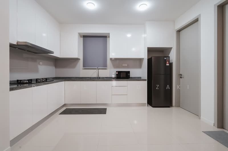 Servis Apartment untuk Disewa di Sapphire Paradigm - Danial Mohd Zaki - Kitchen - PropertyGuru.com.my