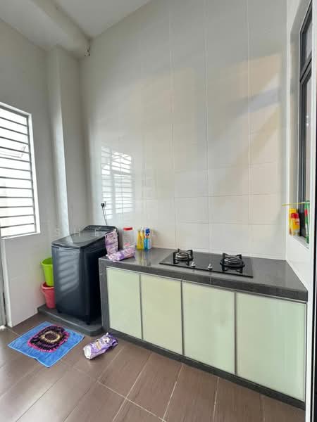 Rumah Berkembar untuk Dijual di Setia Eco Gardens (Gelang Patah) - Sherrly Sow - Kitchen - PropertyGuru.com.my