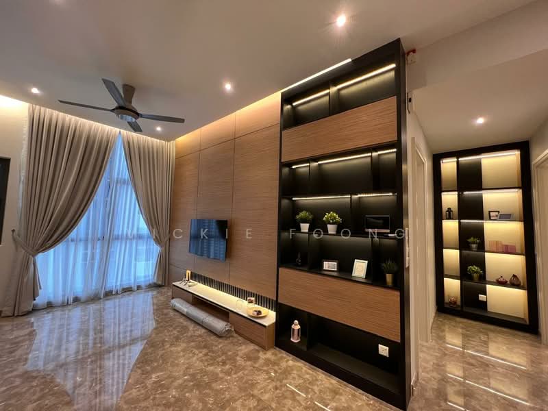 Servis Apartment untuk Dijual di Laman Ceylon - Vickie Foong - Living Room - PropertyGuru.com.my