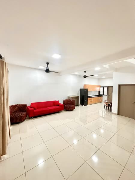 2-storey Terraced House for Rent in Alam Impian (Shah Alam) - Baxter Lim - Living Room - PropertyGuru.com.my