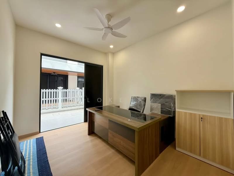 Semi-Detached House for Sale in Shah Alam (Selangor) - Loke . - Study - PropertyGuru.com.my