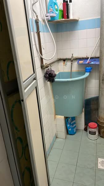 Rumah Flat untuk Dijual di Desa Intan - Brandon Ng - Bathroom - PropertyGuru.com.my