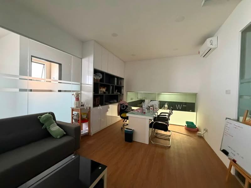 Kilang untuk Dijual di Tebrau (Johor) - Edward Siow - Study - PropertyGuru.com.my