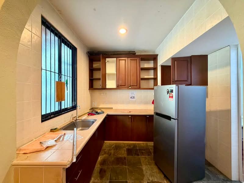 Rumah Berkembar untuk Dijual di Fettes Park (Tanjung Tokong) - Ping Koay - Kitchen - PropertyGuru.com.my