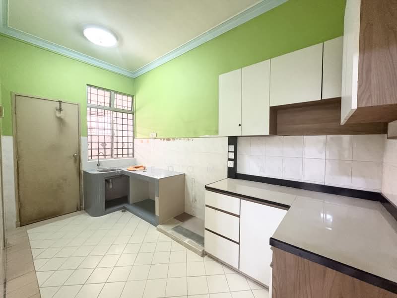 Rumah Teres 2-Tingkat untuk Dijual di Taman Seri Orkid (Skudai) - Freedom Lam - Kitchen - PropertyGuru.com.my