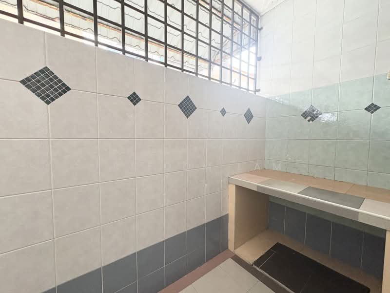 Rumah Teres 2-Tingkat untuk Dijual di Taman Seri Orkid (Skudai) - Freedom Lam - Wet Kitchen - PropertyGuru.com.my