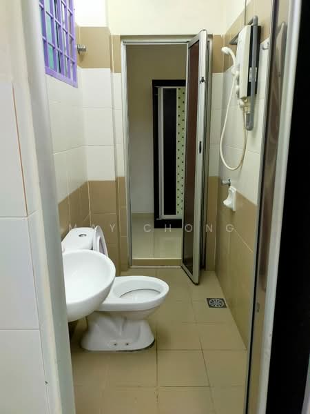 Rumah Teres 2 Tingkat untuk Disewa di Bandar Indahpura (Kulai) - May Chong - Bathroom - PropertyGuru.com.my