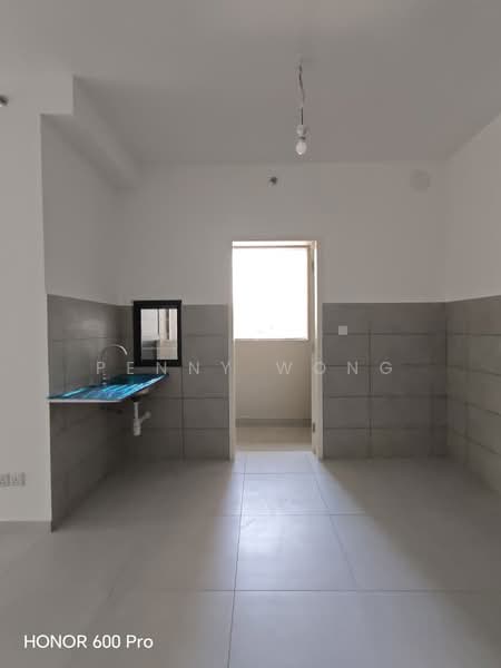 Service Residence for Sale at D'Clover Residences - Penny Wong - Kitchen - PropertyGuru.com.my