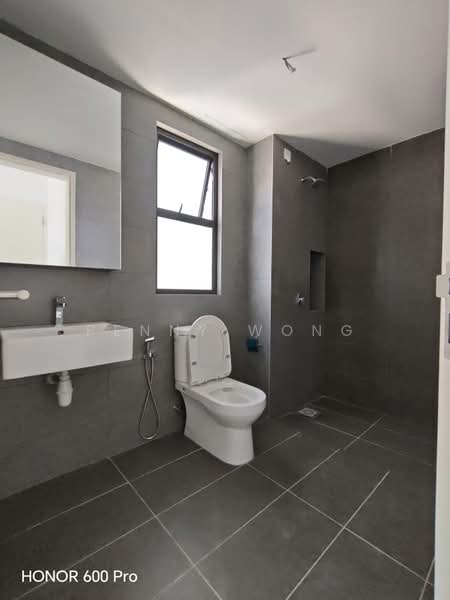 Service Residence for Sale at D'Clover Residences - Penny Wong - Bathroom - PropertyGuru.com.my