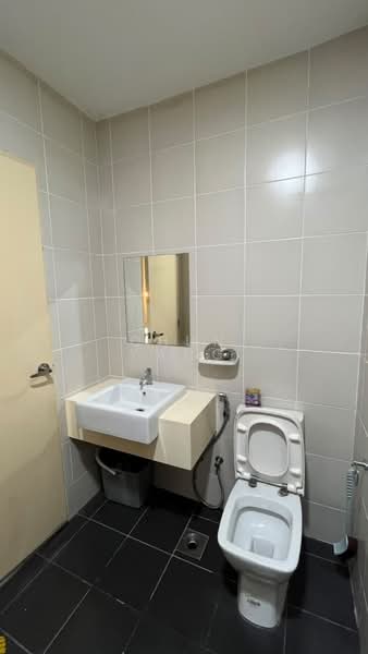 Service Residence for Rent at Meridin Suites @ The Meridin - Chun Yang - Bathroom - PropertyGuru.com.my