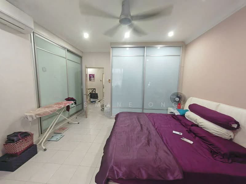 2-storey Terraced House for Sale in Kampung Segambut Tengah (Segambut) - Jasmine Ong - Bedroom - PropertyGuru.com.my