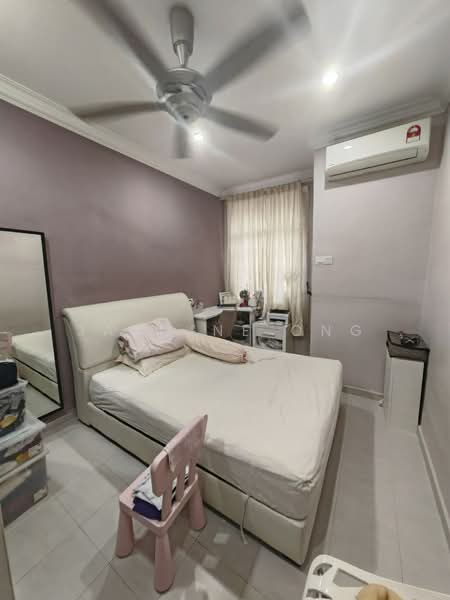 2-storey Terraced House for Sale in Kampung Segambut Tengah (Segambut) - Jasmine Ong - Bedroom - PropertyGuru.com.my