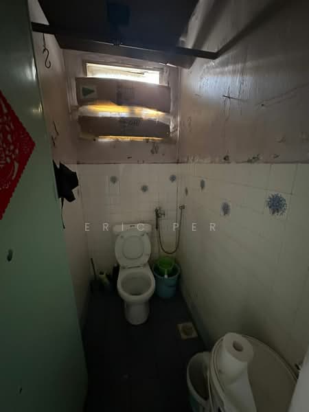 Apartment for Sale at Taman Jinjang Baru Kos Sederhana Apartment - Eric Per - Bathroom - PropertyGuru.com.my