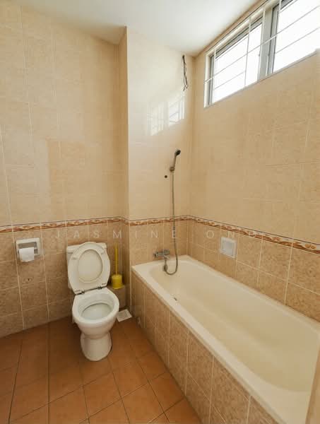 2-storey Terraced House for Sale in Kampung Segambut Tengah (Segambut) - Jasmine Ong - Bathroom - PropertyGuru.com.my