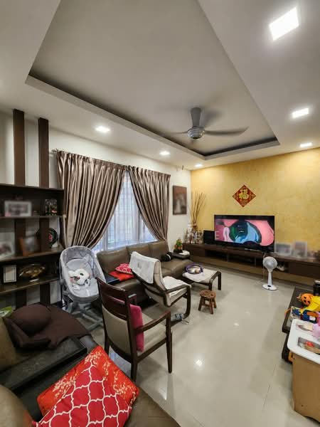 Rumah Berkembar untuk Dijual di Aman Sari (Puchong) - Y.H. Lee - Living Room - PropertyGuru.com.my