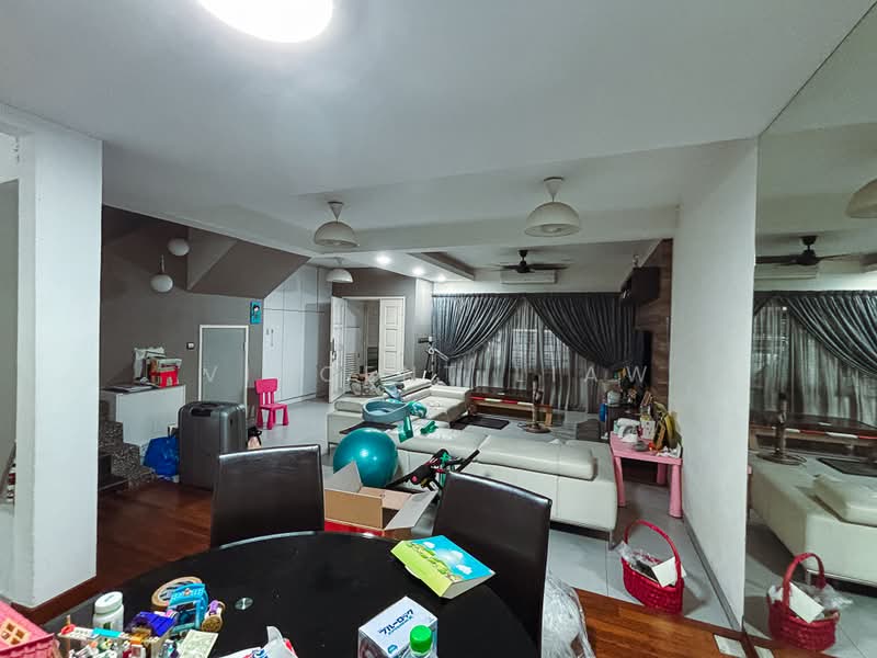 Rumah Teres 2 Tingkat untuk Dijual di Seri Utama Damansara (Kota Damansara) - Vincent Liaw - Living Room - PropertyGuru.com.my