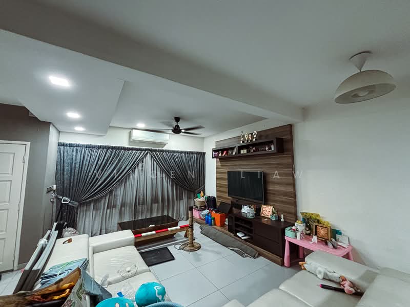 Rumah Teres 2 Tingkat untuk Dijual di Seri Utama Damansara (Kota Damansara) - Vincent Liaw - Living Room - PropertyGuru.com.my