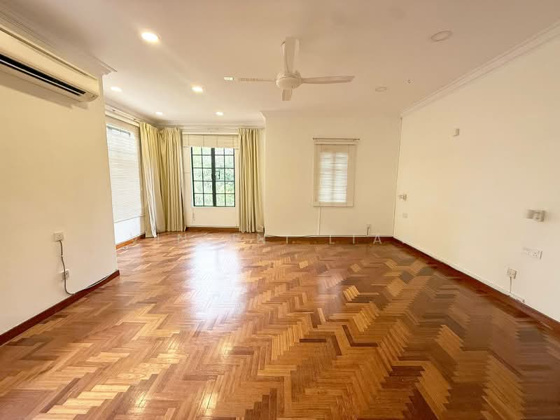 Rumah Berkembar untuk Dijual di Tropicana (Selangor) - Vincent Liaw - Living Room - PropertyGuru.com.my