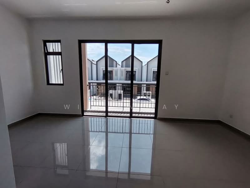 2-storey Terraced House for Sale in Bandar Dato Onn (Tebrau) - William Tay - Living Room - PropertyGuru.com.my