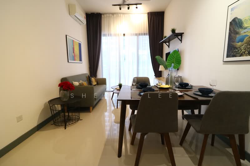 Servis Apartment untuk Dijual di South View - Sherry Lee - Living Room - PropertyGuru.com.my