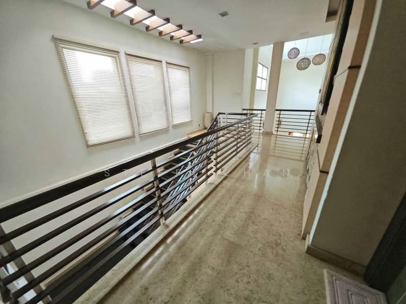 Bungalow for Sale in Bukit Jalil Golf (Bukit Jalil) - Steffi Chan - Corridor - PropertyGuru.com.my