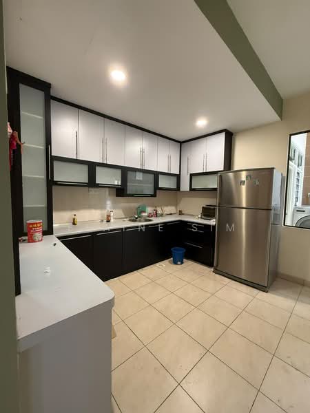 Rumah Kluster untuk Disewa di Taman Mount Austin (Tebrau) - Elaine Sim - Kitchen - PropertyGuru.com.my