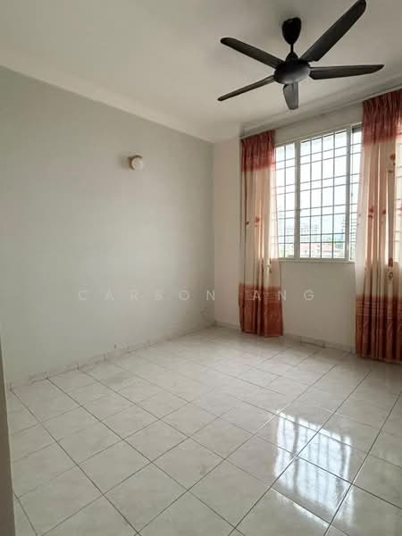 Apartment for Sale at Pangsapuri Seri Cemerlang - Carson Ang - Bedroom - PropertyGuru.com.my