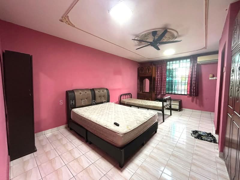 Rumah Teres 2 Tingkat untuk Dijual di Mutiara Rini (Skudai) - Sherrly Sow - Bedroom - PropertyGuru.com.my