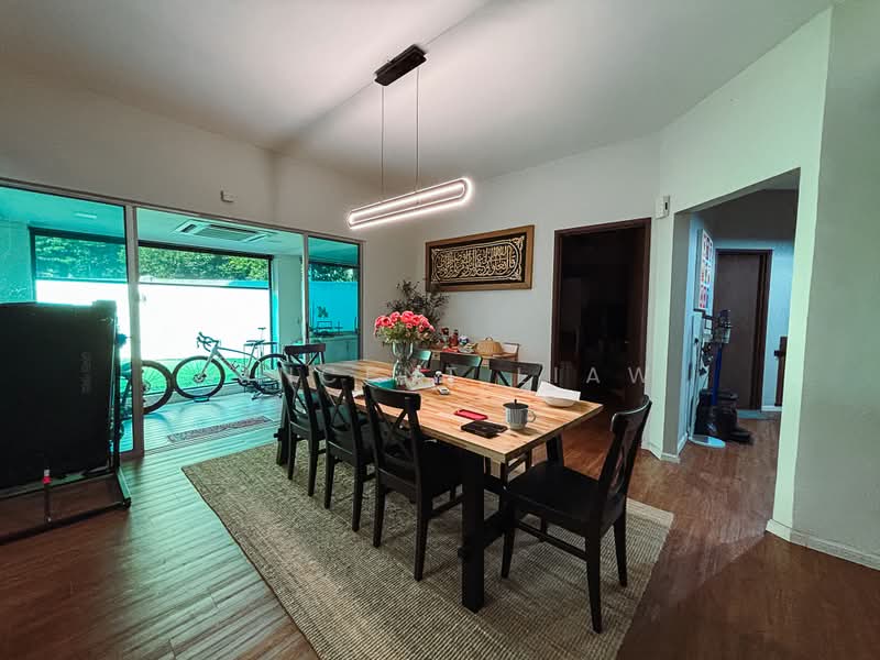2-storey Terraced House for Sale in Seri Utama Damansara (Kota Damansara) - Vincent Liaw - Dining Room - PropertyGuru.com.my
