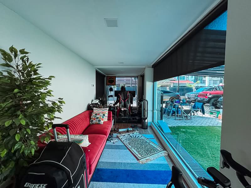 2-storey Terraced House for Sale in Seri Utama Damansara (Kota Damansara) - Vincent Liaw - Living Room - PropertyGuru.com.my