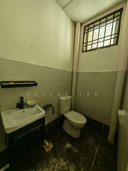 Shop for Rent in Taman Molek (Johor Bahru) - Celest Tan - PropertyGuru.com.my