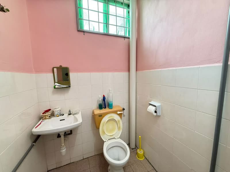 Rumah Teres 2 Tingkat untuk Dijual di Taman Bukit Katil Indah (Bukit Katil) - Ramona Tan - Bathroom - PropertyGuru.com.my