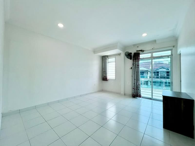 Rumah Teres 2 Tingkat untuk Dijual di Tebrau (Johor) - Edward Siow - Living Room - PropertyGuru.com.my