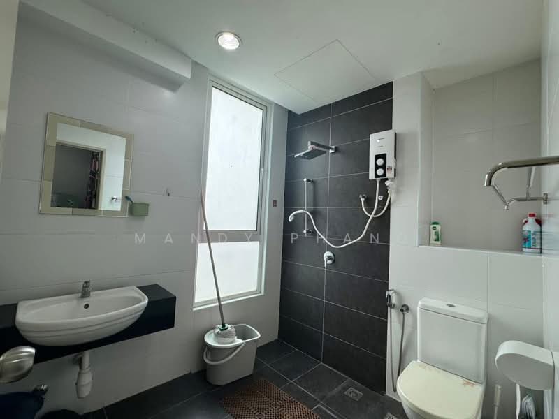 Condominium for Rent at D'Festivo Residences - Mandy Phang - Bathroom - PropertyGuru.com.my