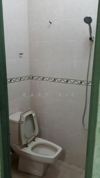 2-storey Terraced House for Rent in Taman Sri Rampai (Wangsa Maju) - Gary Sie - Bathroom - PropertyGuru.com.my