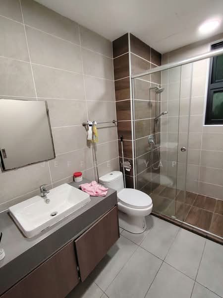 Kondominium untuk Disewa di Hillcrest Heights - Jeffrey Yap - Bathroom - PropertyGuru.com.my