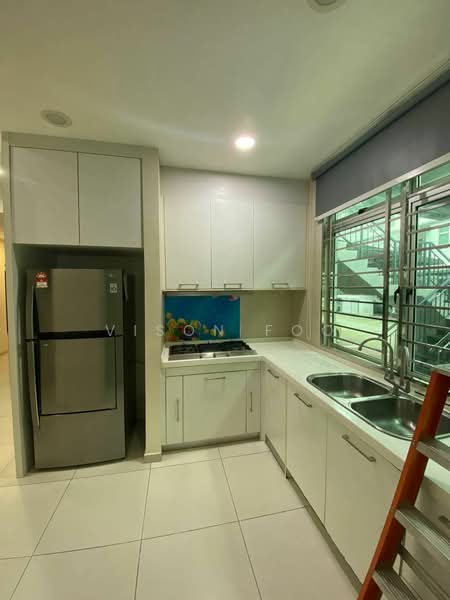Townhouse for Rent in Taman Sutera Utama (Skudai) - Vison Foo - Kitchen - PropertyGuru.com.my
