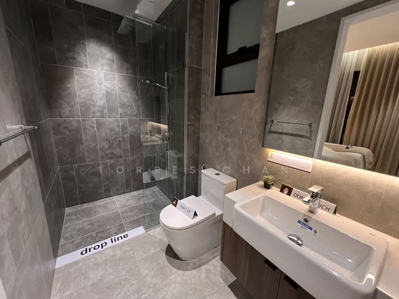 Servis Apartment untuk Dijual di Binastra Cochrane - Torres Chan - Bathroom - PropertyGuru.com.my
