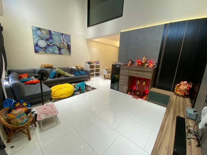 1-storey Terraced House for Sale in Taman Overseas Union (Taman Oug) (Jalan Klang Lama (Old Klang Road)) - Celine Kong - Living Room - PropertyGuru.com.my