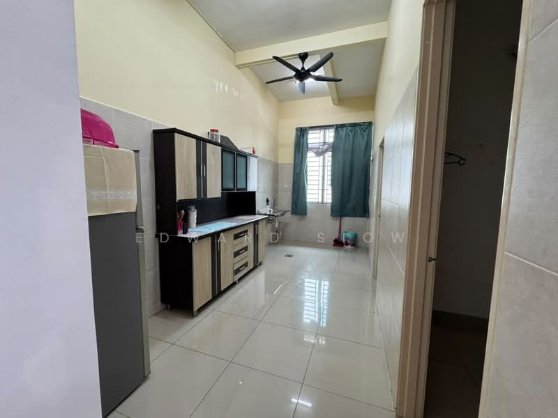 Rumah Teres 2 Tingkat untuk Disewa di Austin (Johor Bahru) - Edward Siow - Kitchen - PropertyGuru.com.my