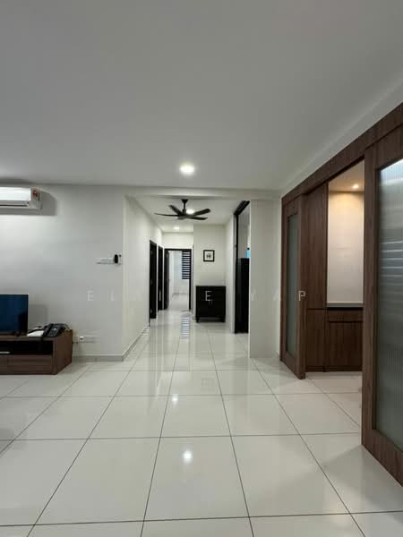 Condominium for Sale at Paraiso Residence @ The Earth - Elaine Yap - Corridor - PropertyGuru.com.my