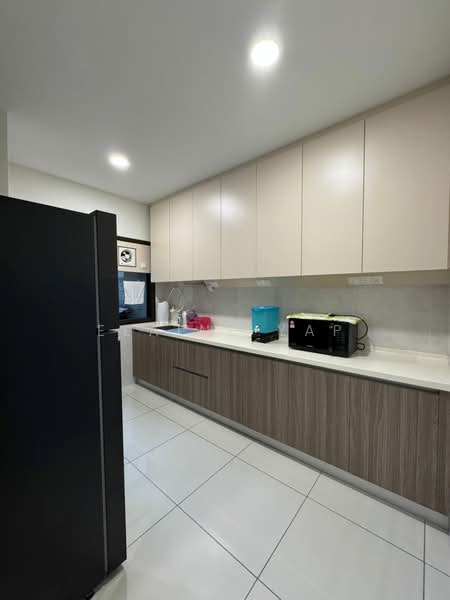 Condominium for Sale at Paraiso Residence @ The Earth - Elaine Yap - Kitchen - PropertyGuru.com.my