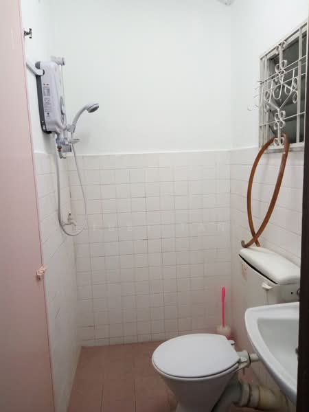 Rumah Teres 2.5 Tingkat untuk Dijual di Desa Setapak (Wangsa Maju) - Libby Tan - Bathroom - PropertyGuru.com.my