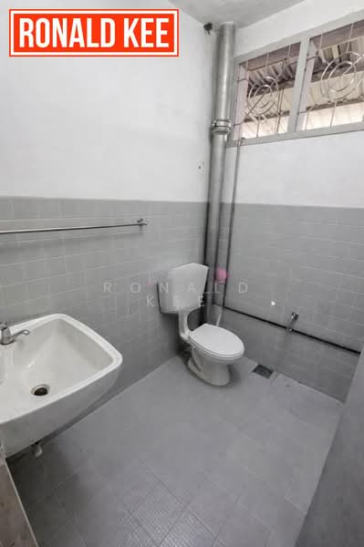Rumah Berkembar untuk Dijual di Pulau Tikus (George Town) - Ronald Kee - Bathroom - PropertyGuru.com.my