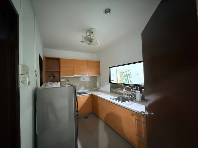 Servis Apartment untuk Dijual di Palazio - Desmond Lew - Kitchen - PropertyGuru.com.my
