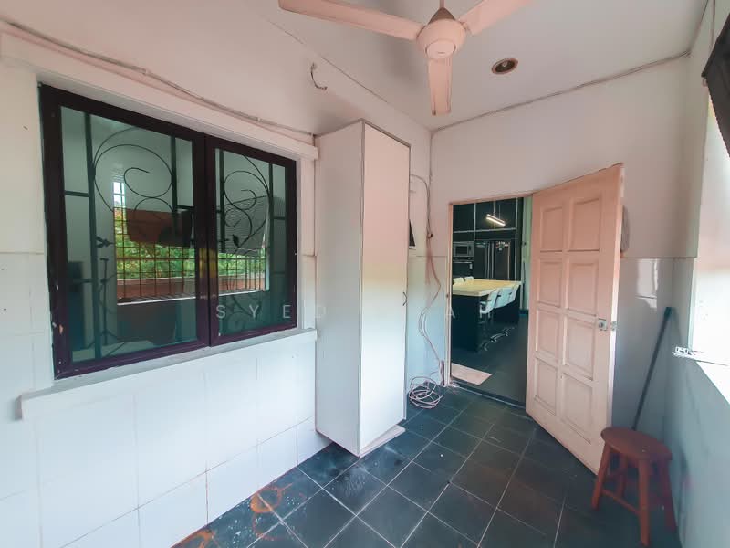 Semi-Detached House for Sale in Kajang (Selangor) - Syed Shah - Kitchen - PropertyGuru.com.my