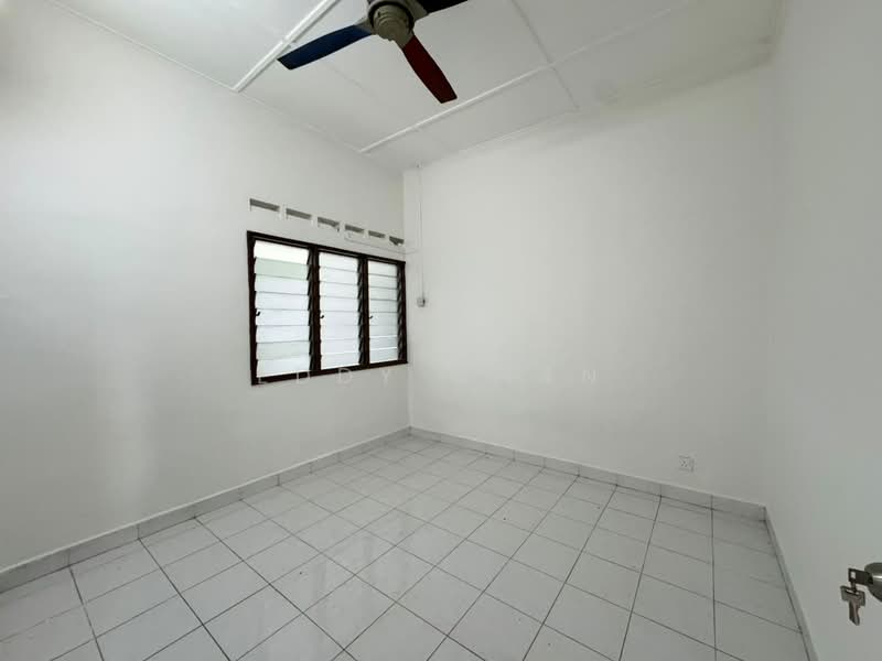 1-storey Terraced House for Sale in Taman Johor Jaya (Johor Bahru) - Eddy Chan - Interior - PropertyGuru.com.my